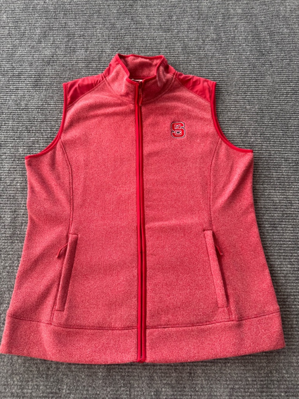 NWOT‎ Cutter & Buck CB NC State full zip red vest Men's XXL Wolfpack